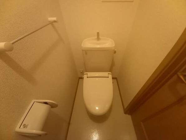 アルト ウンド ユングの物件内観写真